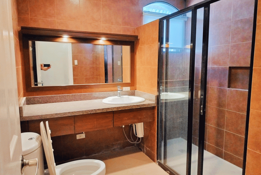 Elegant-House-Lot-for-Sale-in-Maria-Luisa-Estate-Park-Banilad-Cebu-City-12