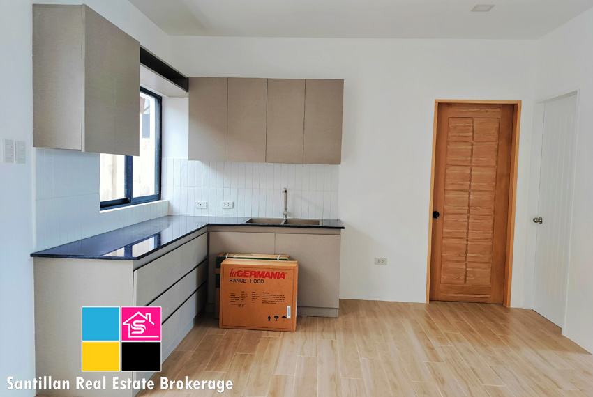 Modern House and Lot with Oveerlooking View for Sale at Vista Grande Subdivision Talisay City Cebu 5