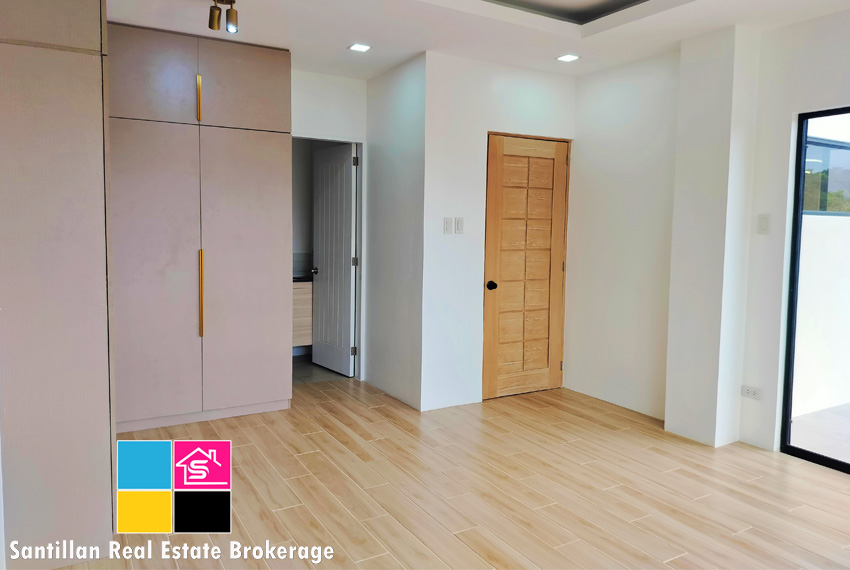 Modern House and Lot with Oveerlooking View for Sale at Vista Grande Subdivision Talisay City Cebu 7