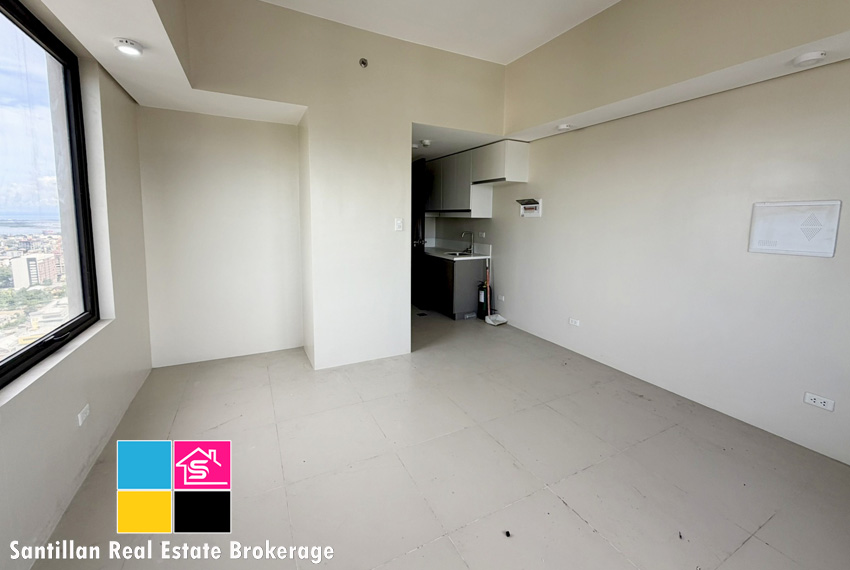 FOR SALE CORNER UNIT IN BASELINE PRESTIGE CONDOMINIUM CEBU CITY 8