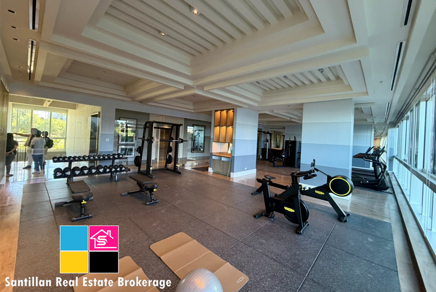 FOR SALE ARUGA CONDOMINIUM MACTAN LAPU-LAU CEBU 12