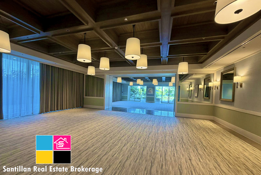 FOR SALE ARUGA CONDOMINIUM MACTAN LAPU-LAU CEBU 16